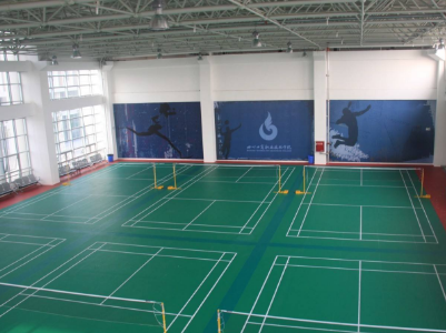  Shengshi Yuwei will introduce you how to choose a good badminton hall floor