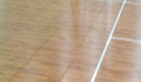  How to clean the wooden floor of badminton hall?